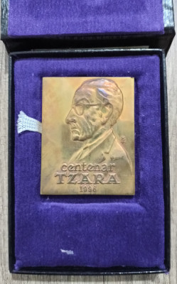 Placheta bronz centenar Tristan Tzara 1996, medalist Teodor Zamfirescu foto