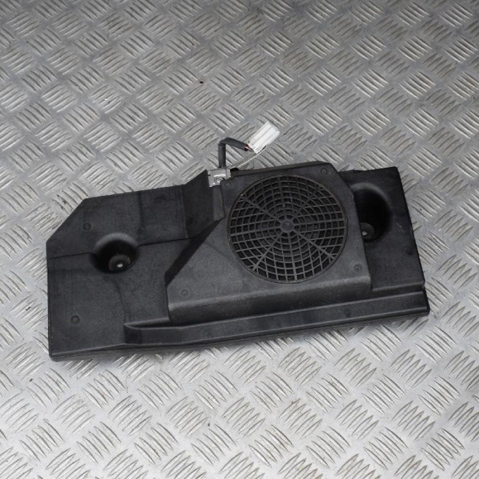 Subwoofer SUBARU FORESTER SH_ 2009 OEM: 86301SC340 2247476