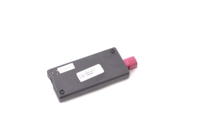 Amplificator de antena TESLA MODEL S 2015 OEM: 1032972-00-A 11629385 foto