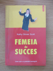 FEMEIA DE SUCCES-KATHY GLOVER SCOTT-R6A foto