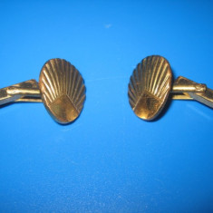 1612-Butoni de manseta vechi in metal aurit, marimi: 2/ 1.5cm.