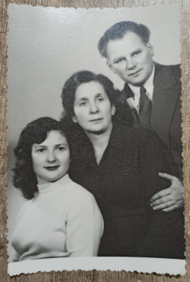 Fotografie de familie// foto tip CP, Nyiregyhaza (Mestecanesti) 1956 foto