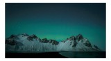 Tablou Canvas Aurora Boreală peste Munți &icirc;nzăpeziți, 39 x 26 cm, CMCLASS