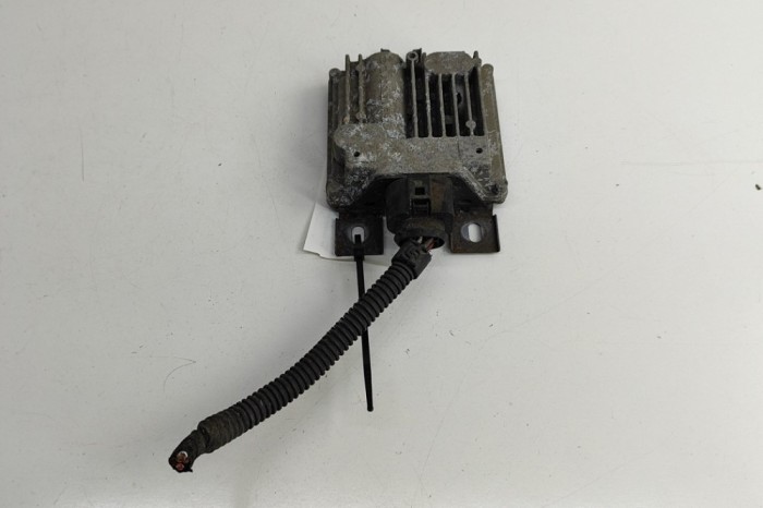 Unitate de control pompa de combustibil PORSCHE CAYENNE 92A 2014 OEM: 7P0906093B,7P0.906.093.B | 30121934
