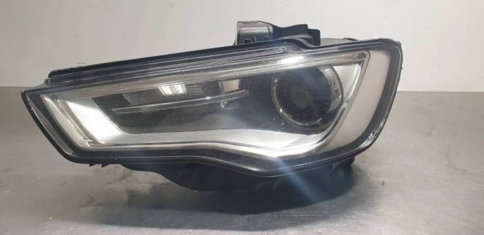 Audi A3 S3 8V Headlight/headlamp 8V0941005 01074021AE 1EL01074021