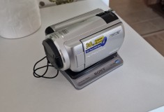 Camera video Sony, Hard Disk 30 GB, model DCR-SR30