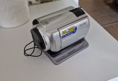 Camera video Sony, Hard Disk 30 GB, model DCR-SR30 foto