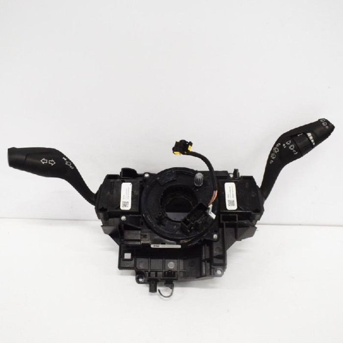 Maneta semnalizare ștergătoare FORD FOCUS III Turnier 2014 OEM: AV6T-13335-ADAV6T-17A553-AEBV6T-13N064-AJ | 2748134