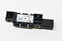 Senzor de impact dreapta spate VW PHAETON 3D_ 2004 OEM: 4B0959643C 13563779 foto