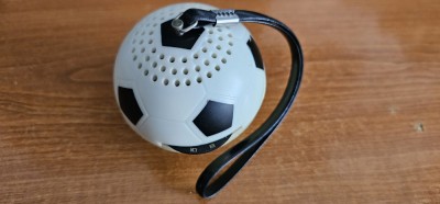 RADIO TIP MINGE CU TRANZISTORI , FUNCTIONEAZA SI ARATA FOARTE BINE .RARITATE ! foto