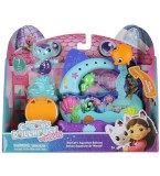 GABBYS DOLLHOUSE FILMUL SET BALCONUL ACVARIU SI FIGURINA MERCAT SuperHeroes ToysZone