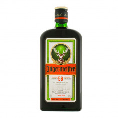 Lichior din Plante Jagermeister, 0,7 L, Alcool 35%, Lichior Jagermeister, Lichior Jagermeister din Plante, Sticla de Lichior din Plante, Jagermeister