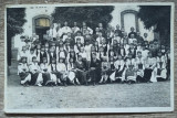 Fotografie de grup cu copii in port national, perioada interbelica, Ardeal