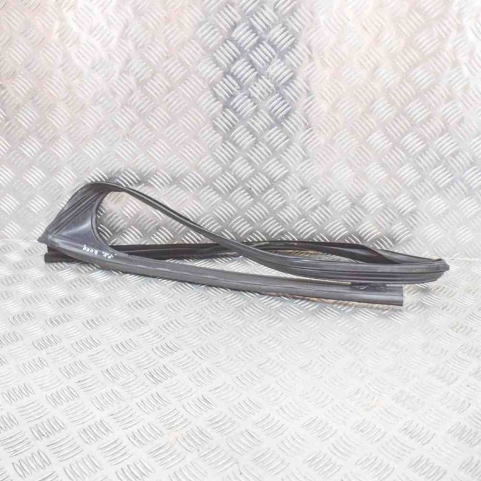 Garnitura ușă st&acirc;nga față JAGUAR I-PACE X590 2020 OEM: J9D3-21597-A