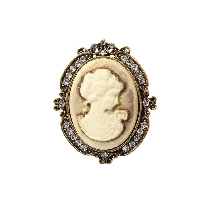 Brosa Retro Portrait White