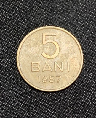 Moneda 5 bani 1957 RPR foto