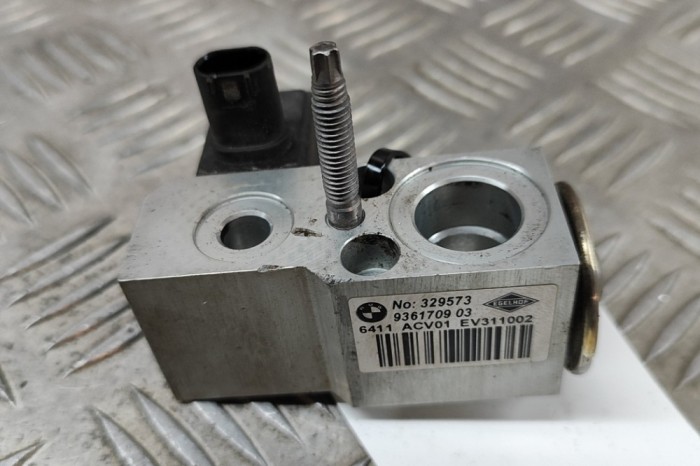 Supapa de expansiune aer condiționat BMW 5 G30 2019 OEM: 9361709 22889385
