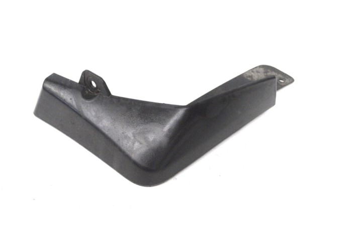 Aparatoare noroi dreapta spate NISSAN X-TRAIL T32_ 2015 OEM: 78812-4CE0A 15465243