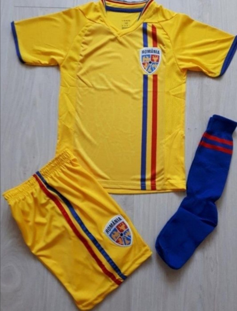 Echipamente fotbal copii Romania | arhiva Okazii.ro