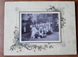 Fotografie pe carton, festivitate in mediul rural, perioada interbelica