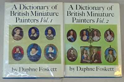 A DICTIONARY OF BRITISH MINIATURE PAINTERS by DAPHNE FOSKETT , VOLUMELE I - II , 1972 , DEDICATIE * foto