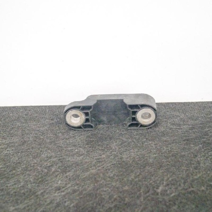 Suport stabilizator st&acirc;nga față BMW 7 G11, G12 2016 OEM: 6861471 2848085