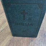 Biblia sau Sfanta Scriptura publicata in anul 1975 sub indrumarea si purtatea de grija a Prea Fericitului Parinte Justian