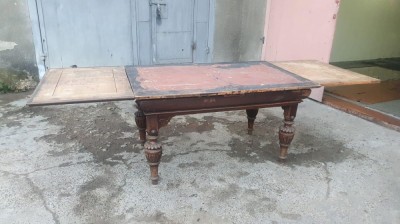 Masa veche extensibila foto