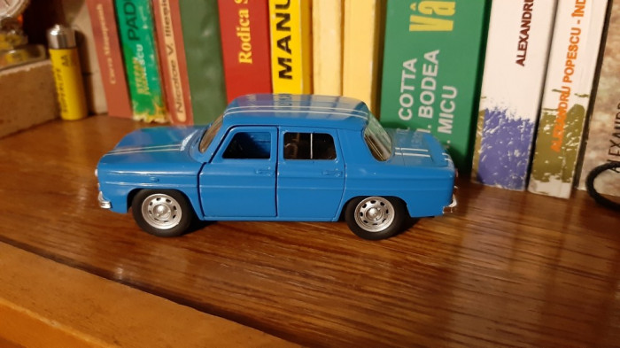 MACHETA Renault R8 Gordini 1960 (blue) Welly 1:34