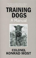 Training Dogs: A Manual foto