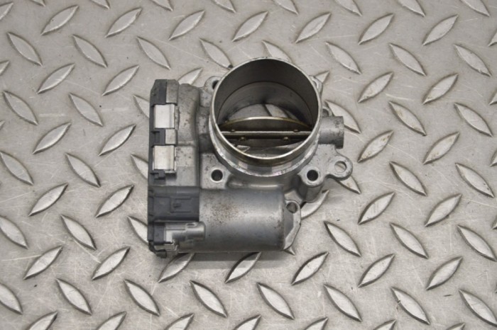 Corp clapetă LAND ROVER RANGE ROVER VELAR L560 2018 OEM: G4D3-9F991-AA 17804632
