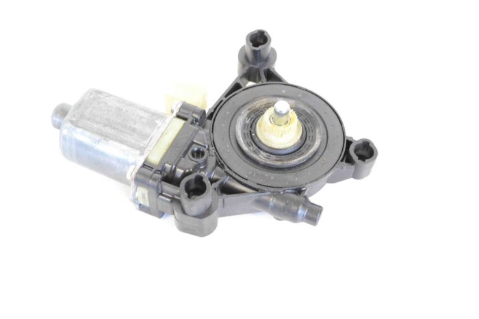 Motor macara geam ușă st&acirc;nga față VW GOLF VII 5G1, BQ1, BE1, BE2 2015 OEM: 5Q0959801B 4135505