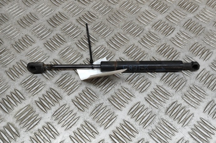 Amortizor capota st&acirc;nga față BMW X3 E83 2004 OEM: 6400352 29373188