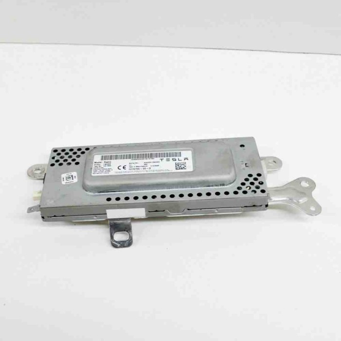 Alt modul de control TESLA MODEL 3 2019 OEM: 1079755-00-D 13776404