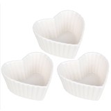 Set 3 boluri din portelan Pufo Heart pentru aperitive, desert, sosiera, albe