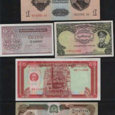 Set #3 Asia / 10 bancnote diferite necirculate / vezi scan