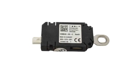 Amplificator de antena TESLA MODEL 3 2020 OEM: 1098046-00-C foto