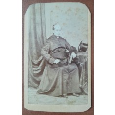 Fotografie tip CDV, prelat, sfarsit de secol XIX