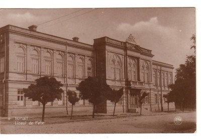 SV * BASARABIA DE SUD * ISMAIL * LICEUL DE FETE * 1930 foto