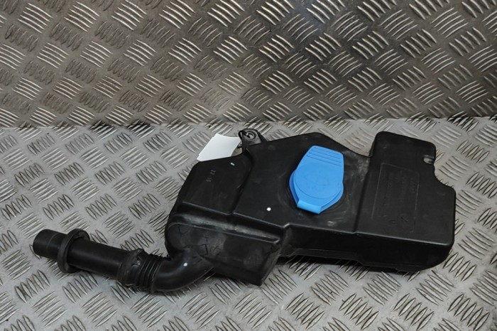 G&acirc;t de umplere rezervor lichid de parbriz AUDI A6 4G2, C7, 4GC 2013 OEM: 4G1955462A 30919940