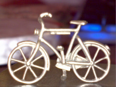 Miniatura bicicleta din argint foto