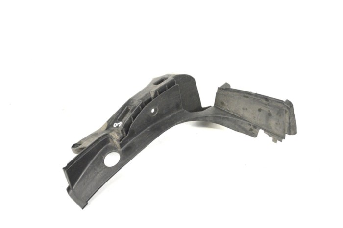 Suport bara de protecție dreapta spate PEUGEOT 3008 2015 OEM: 9685552477 13882090