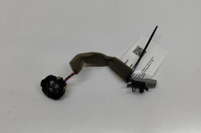 Difuzor ușă dreapta față JAGUAR F-TYPE Coupe X152 2018 OEM: BJ32-18808-AC 31380597 foto