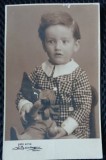 Carte Postala, Baiat cu o jucarie in brate, perioada interbelica