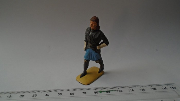 bnk jc Figurina de plastic - Jem Norev - cavaler medieval ( anii `70-`80)