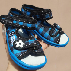 Sandalute pentru baietei - Carouri albastre (Marime Disponibila: Marimea 22)