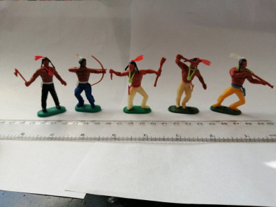 bnk jc Figurine de plastic - indieni - copii Hong Kong dupa Timpo foto