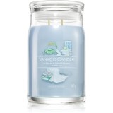 Yankee Candle A Calm &amp; Quiet Place lum&acirc;nare parfumată Signature 567 g