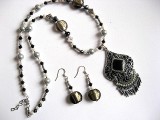 Set Bijuterii Handmade: Cercei &amp; Colier cu Perle Sticla si Cristale - Elegant, Fashion