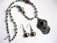 set colier si cercei cu margele sticla murano si perle sticla 23183